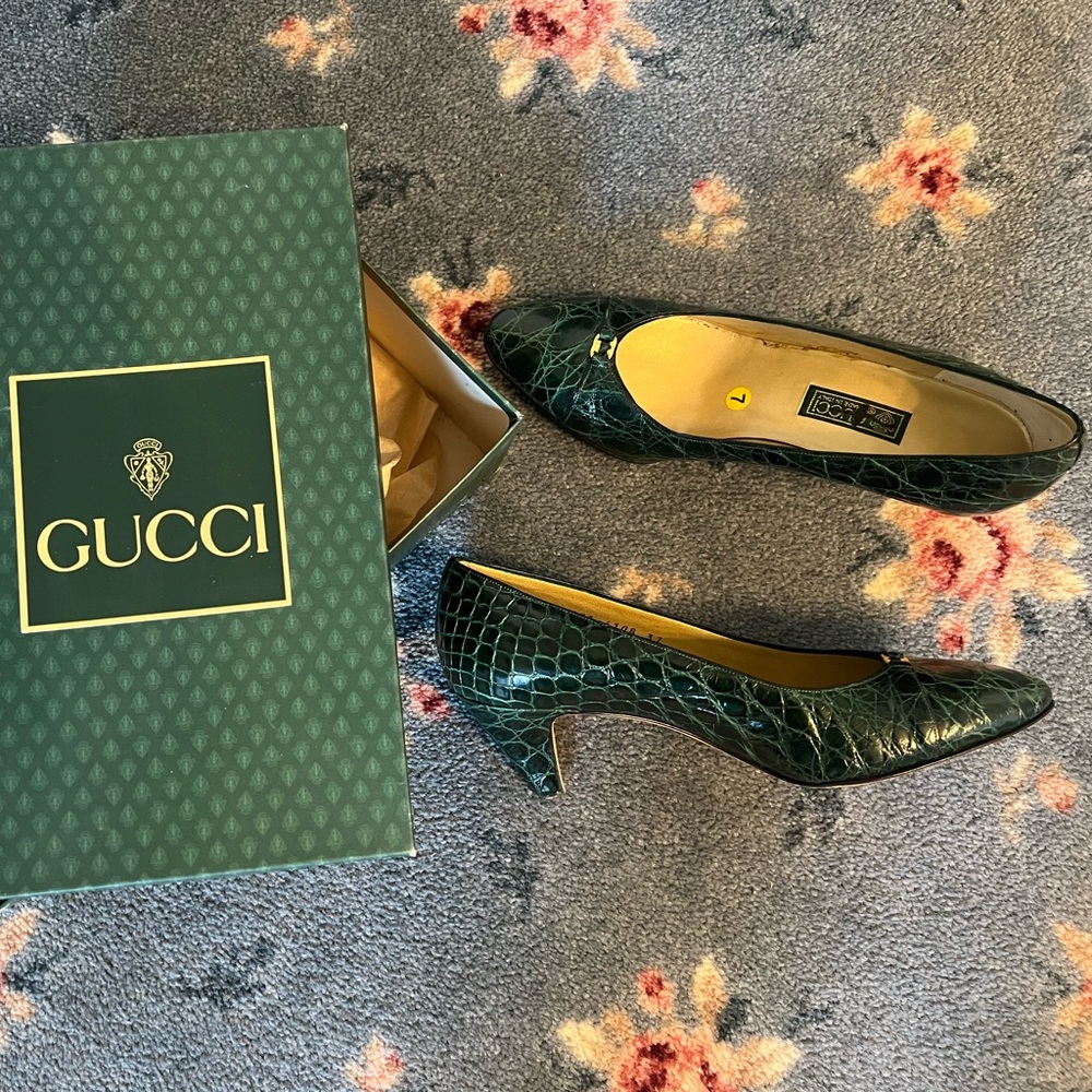 Vintage Gucci Dark Green Croc-Embossed Heels 7